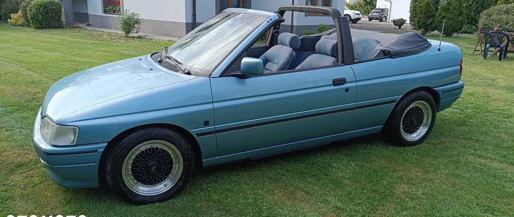 Ford Escort cena 10000 przebieg: 82000, rok produkcji 1993 z Grudziądz małe 67